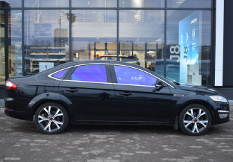 Подержанный автомобиль Ford Mondeo Sedan 2012 года (4 фото)