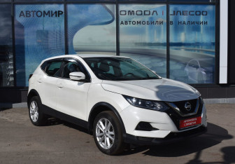 Подержанный автомобиль Nissan Qashqai 2020 года (3 фото)
