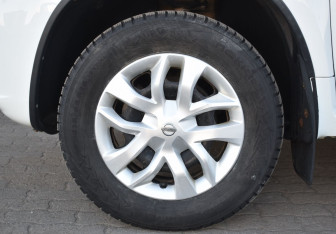 Подержанный автомобиль Nissan Terrano 2018 года (9 фото)