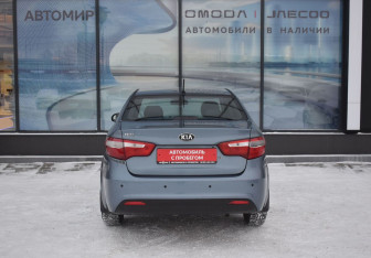 Подержанный автомобиль Kia Rio Sedan 2014 года (6 фото)