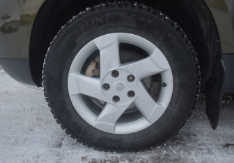 Подержанный автомобиль Renault Duster 2017 года (9 фото)