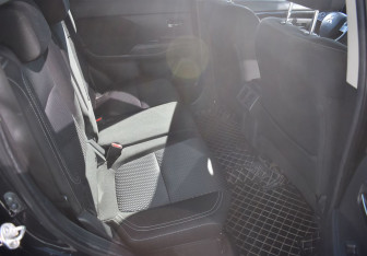 Подержанный автомобиль Mitsubishi Outlander 2019 года (11 фото)