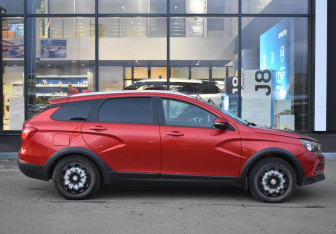 Подержанный автомобиль LADA (ВАЗ) Vesta Wagon 2019 года (4 фото)