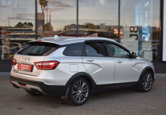 Подержанный автомобиль LADA (ВАЗ) Vesta Wagon 2018 года (5 фото)