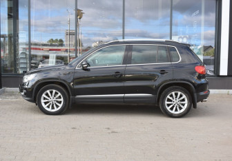 Подержанный автомобиль Volkswagen Tiguan 2011 года (8 фото)