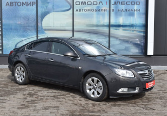 Подержанный автомобиль Opel Insignia Sedan 2013 года (3 фото)