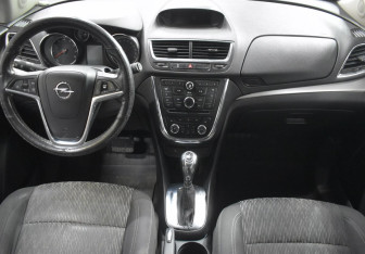 Подержанный автомобиль Opel Mokka 2013 года (12 фото)