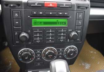 Подержанный автомобиль Land Rover Freelander 2010 года (15 фото)