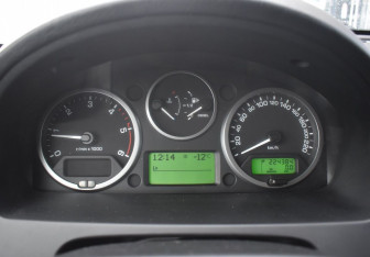 Подержанный автомобиль Land Rover Freelander 2010 года (14 фото)