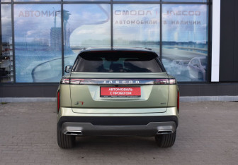 Подержанный автомобиль Jaecoo J7 2024 года (6 фото)