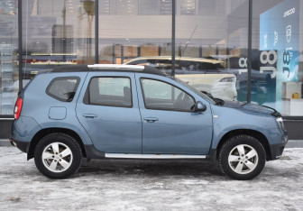 Подержанный автомобиль Renault Duster 2014 года (4 фото)