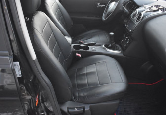 Подержанный автомобиль Nissan Qashqai 2009 года (10 фото)