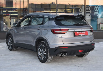 Подержанный автомобиль Geely Coolray 2022 года (7 фото)