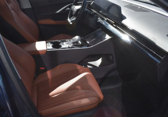 Подержанный автомобиль Omoda C5 2023 года (10 фото)