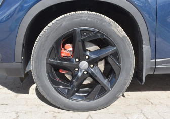 Подержанный автомобиль Omoda C5 2023 года (9 фото)