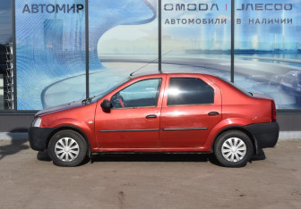 Подержанный автомобиль Dacia Logan Sedan 2007 года (8 фото)