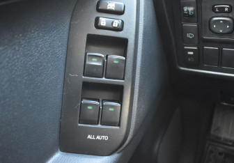 Подержанный автомобиль Toyota Land Cruiser Prado 2017 года (15 фото)