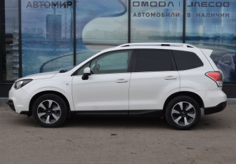 Подержанный автомобиль Subaru Forester Suv 2018 года (8 фото)