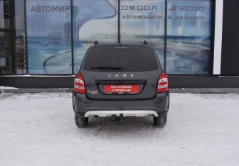 Подержанный автомобиль LADA (ВАЗ) Granta Wagon 2021 года (6 фото)