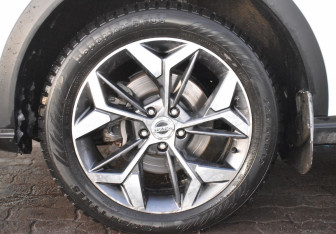 Подержанный автомобиль Haval F7x 2023 года (9 фото)