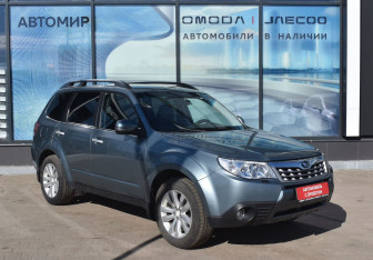 Подержанный автомобиль Subaru Forester Suv 2011 года (3 фото)