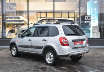 Подержанный автомобиль LADA (ВАЗ) Kalina Wagon 2015 года (7 фото)