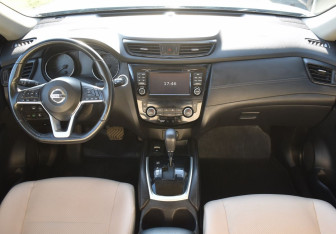 Подержанный автомобиль Nissan X-Trail 2019 года (12 фото)