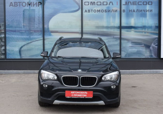 Подержанный автомобиль BMW X1 2013 года (2 фото)