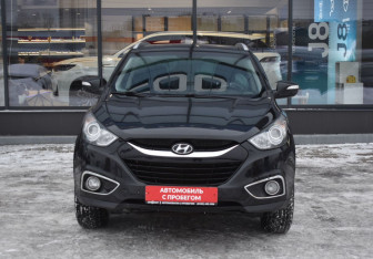 Подержанный автомобиль Hyundai ix35 2013 года (2 фото)