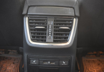 Подержанный автомобиль Skoda Octavia Liftback 2018 года (12 фото)