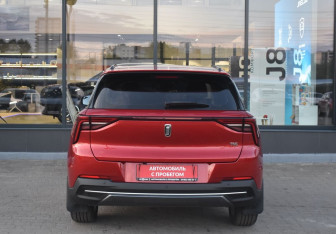 Подержанный автомобиль FAW Bestune T55 2023 года (6 фото)