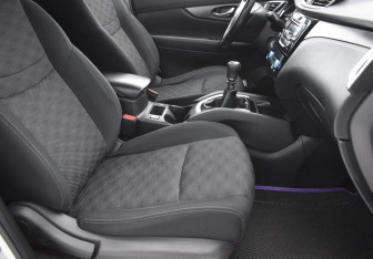 Подержанный автомобиль Nissan X-Trail 2018 года (10 фото)