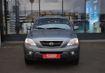 Подержанный автомобиль Kia Sorento 2008 года (2 фото)