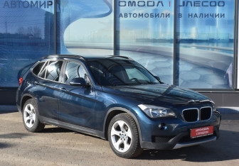 Подержанный автомобиль BMW X1 2012 года (3 фото)
