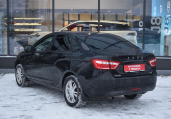 Подержанный автомобиль LADA (ВАЗ) Vesta Sedan 2018 года (7 фото)