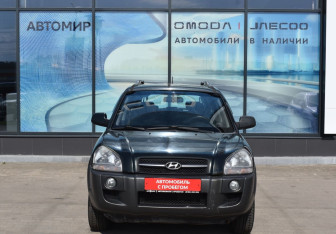 Подержанный автомобиль Hyundai Tucson 2007 года (2 фото)
