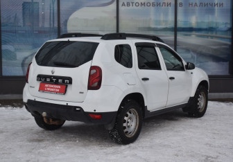 Подержанный автомобиль Renault Duster 2018 года (5 фото)