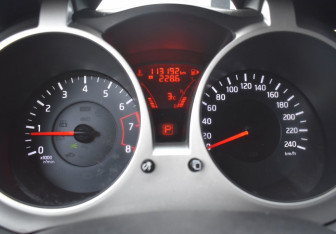 Подержанный автомобиль Nissan Juke 2014 года (13 фото)
