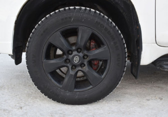 Подержанный автомобиль Toyota Land Cruiser Prado 2017 года (9 фото)