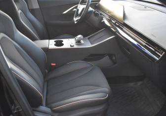 Подержанный автомобиль Omoda C5 2024 года (10 фото)