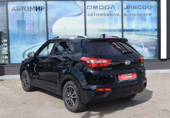 Подержанный автомобиль Hyundai Creta 2018 года (7 фото)