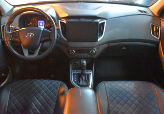 Подержанный автомобиль Hyundai Creta 2019 года (12 фото)