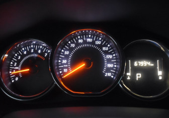 Подержанный автомобиль Renault Logan Sedan 2021 года (15 фото)