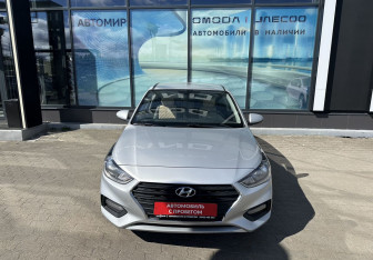 Подержанный автомобиль Hyundai Solaris Sedan 2018 года (2 фото)