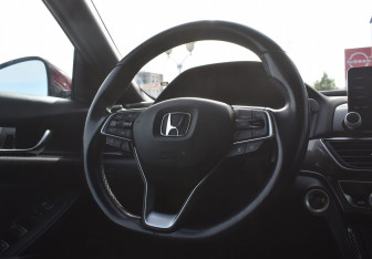 Подержанный автомобиль Honda Accord Sedan 2020 года (13 фото)