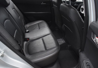 Подержанный автомобиль Hyundai Creta 2019 года (11 фото)