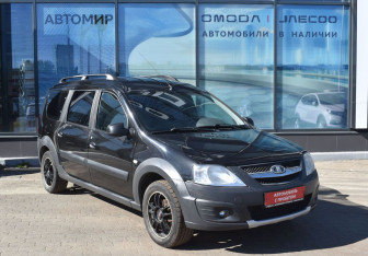 Подержанный автомобиль LADA (ВАЗ) Largus Wagon 2016 года (3 фото)