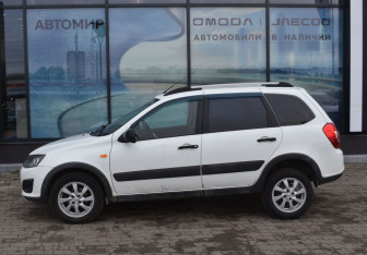 Подержанный автомобиль LADA (ВАЗ) Kalina Wagon 2017 года (8 фото)