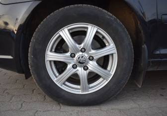 Подержанный автомобиль Skoda Octavia Liftback 2013 года (9 фото)