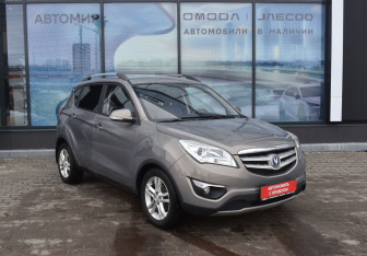 Подержанный автомобиль Changan CS35 2014 года (3 фото)